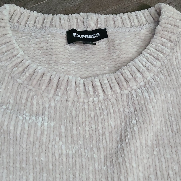 Express Chenille Cold Shoulder Sweater - Picture 5 of 7